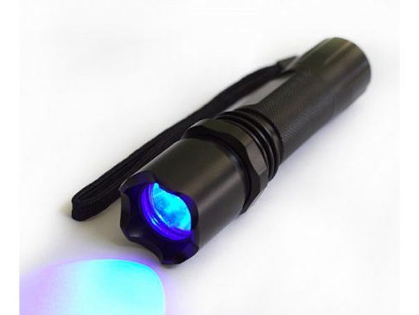 Светодиодный фонарик с ультрафиолетовым свечением Lena Lighting CLIMA LED UV